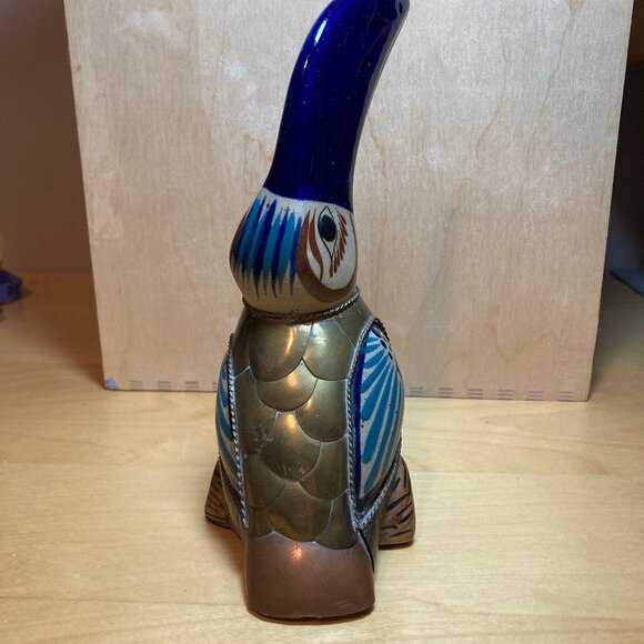 Vintage Tonala Cobalt Blue Toucan with Brass Overlay - Picture 2 of 10